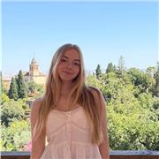 Me llamo Júlia soy estudiante de BBAA en la UPV. Me gusta el arte, la educación y el valenciano es mi lengua materna.